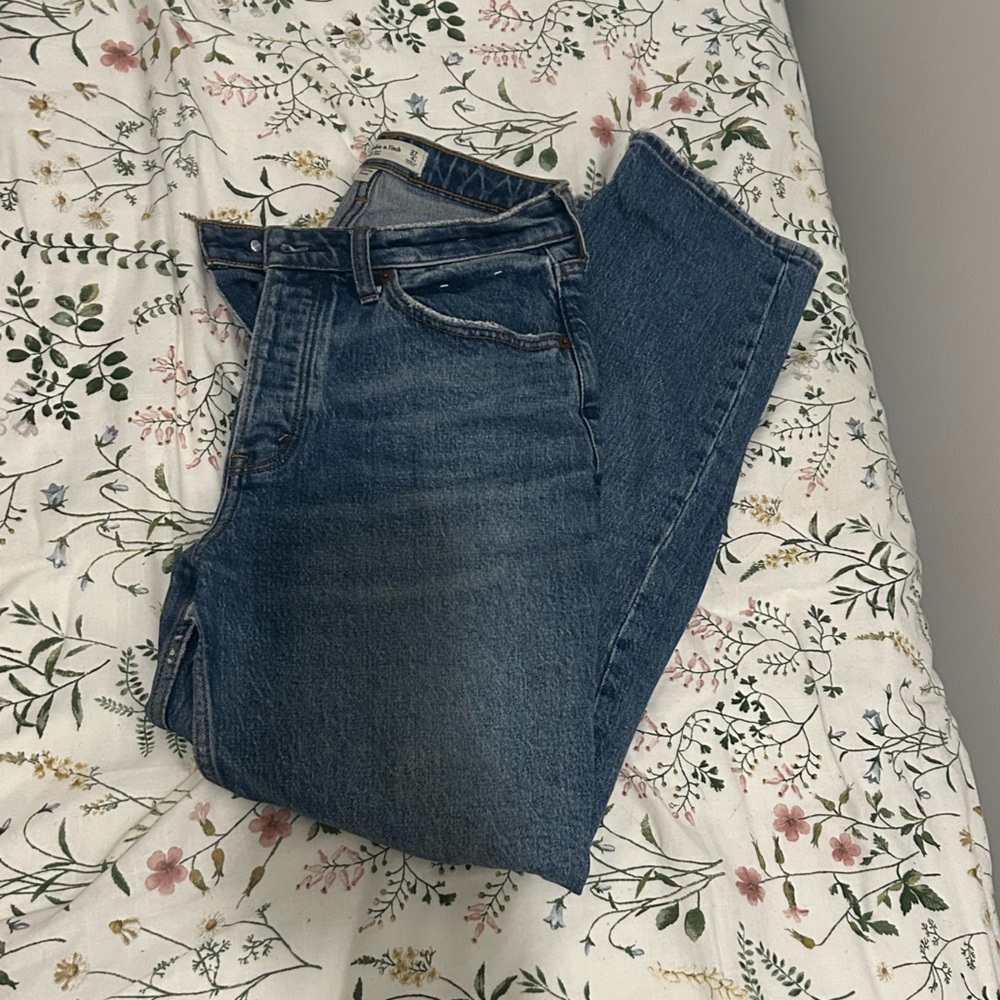 Abercrombie jeans